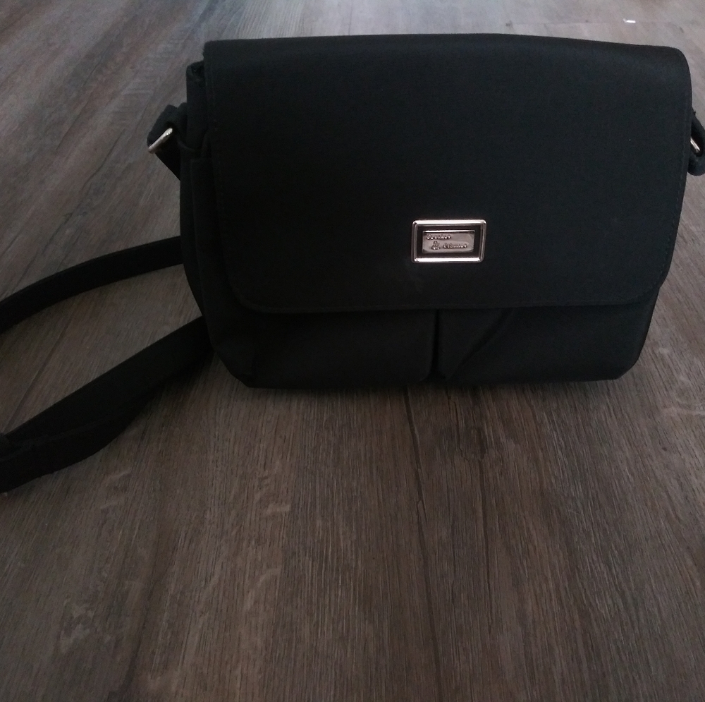 Frankie & Johnnie purse